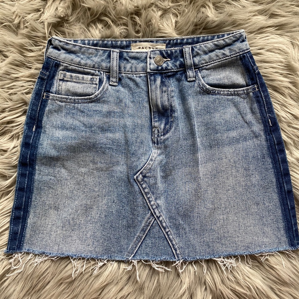 PacSun HI-rise skirt 🦋